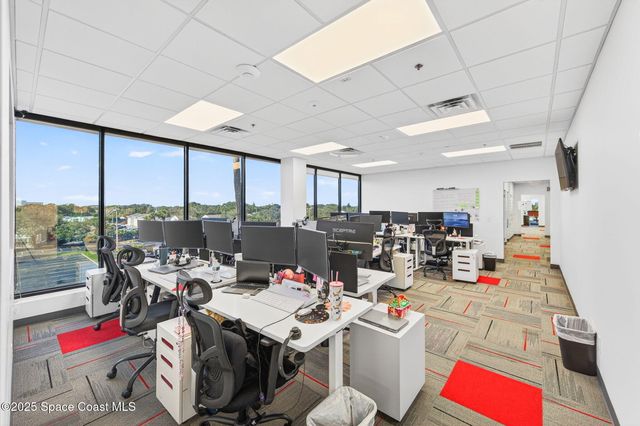 930 S Harbor City Boulevard 306, Melbourne, FL 32901