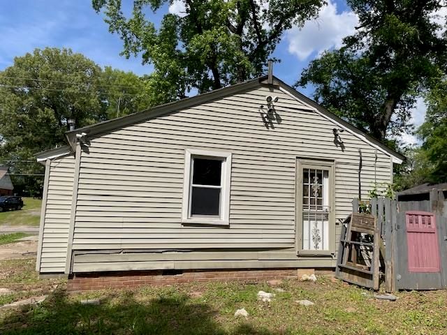 1431 LEDGER RD, Memphis, TN 38106