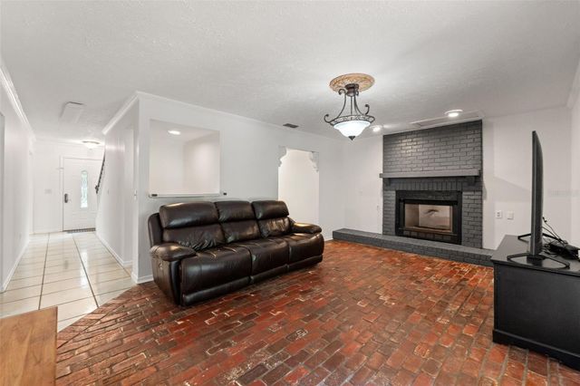 16502 E COURSE DRIVE, Tampa, FL 33624