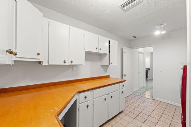 16502 E COURSE DRIVE, Tampa, FL 33624