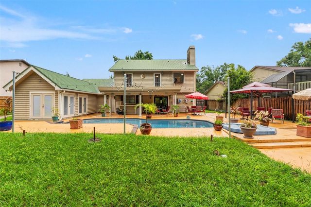 16502 E COURSE DRIVE, Tampa, FL 33624