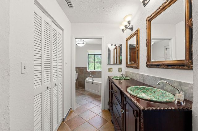 16502 E COURSE DRIVE, Tampa, FL 33624