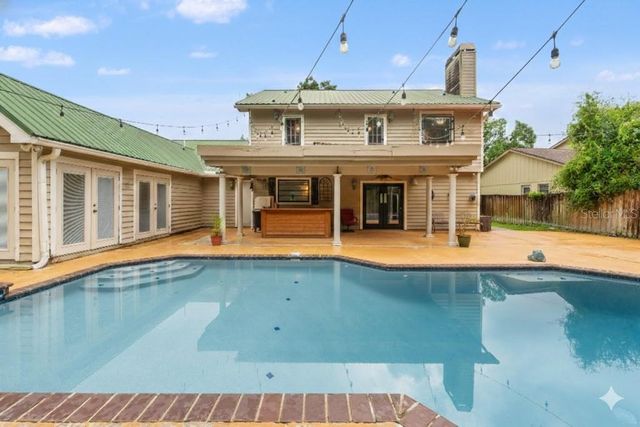 16502 E COURSE DRIVE, Tampa, FL 33624