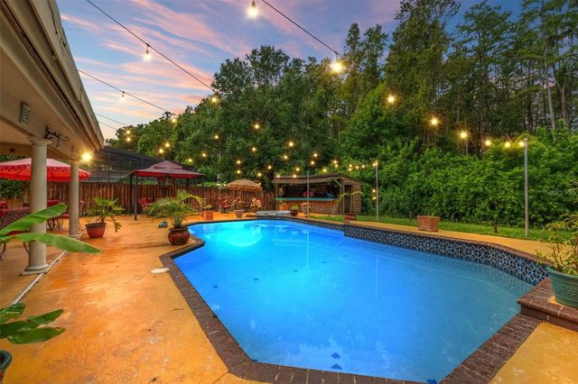 16502 E COURSE DRIVE, Tampa, FL 33624