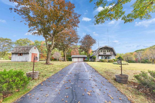 33 Kimball Hill Road, Hillsborough, NH 03244