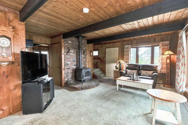 33 Kimball Hill Road, Hillsborough, NH 03244