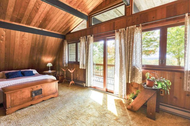 33 Kimball Hill Road, Hillsborough, NH 03244