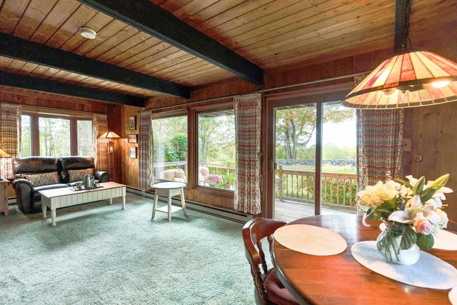 33 Kimball Hill Road, Hillsborough, NH 03244