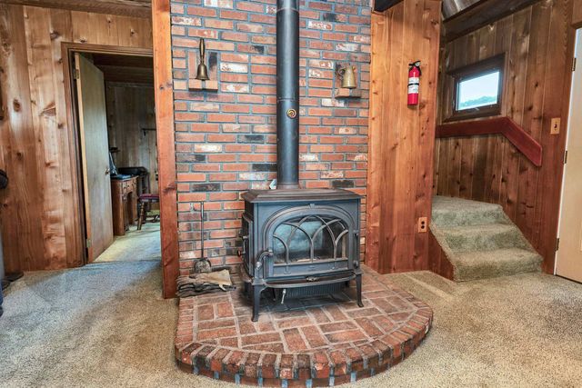 33 Kimball Hill Road, Hillsborough, NH 03244