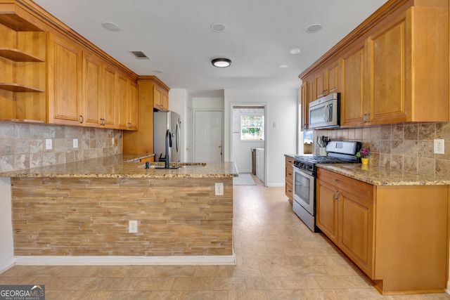 408 Mosby Lane, Locust Grove, GA 30248
