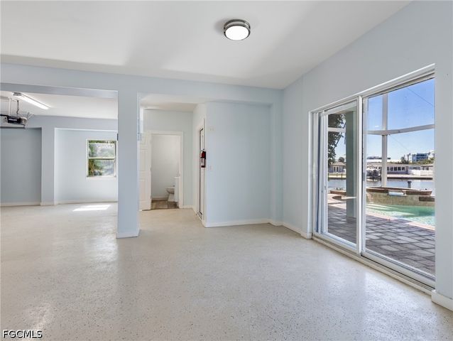 26 Palmview BLVD, Fort Myers Beach, FL 33931