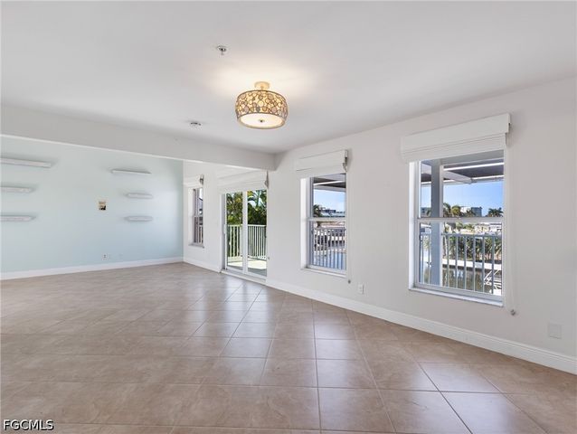 26 Palmview BLVD, Fort Myers Beach, FL 33931