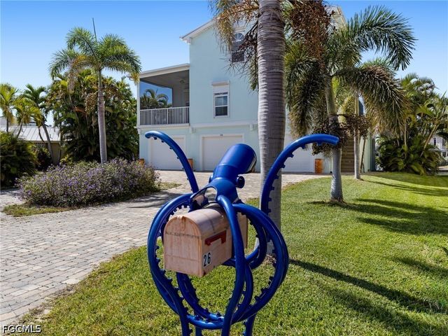 26 Palmview BLVD, Fort Myers Beach, FL 33931