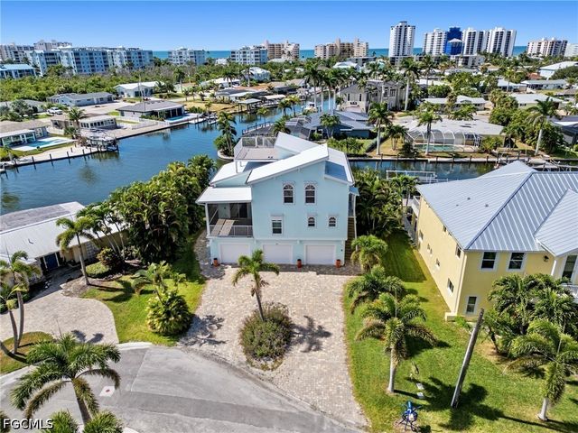 26 Palmview BLVD, Fort Myers Beach, FL 33931