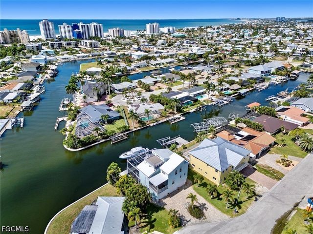 26 Palmview BLVD, Fort Myers Beach, FL 33931