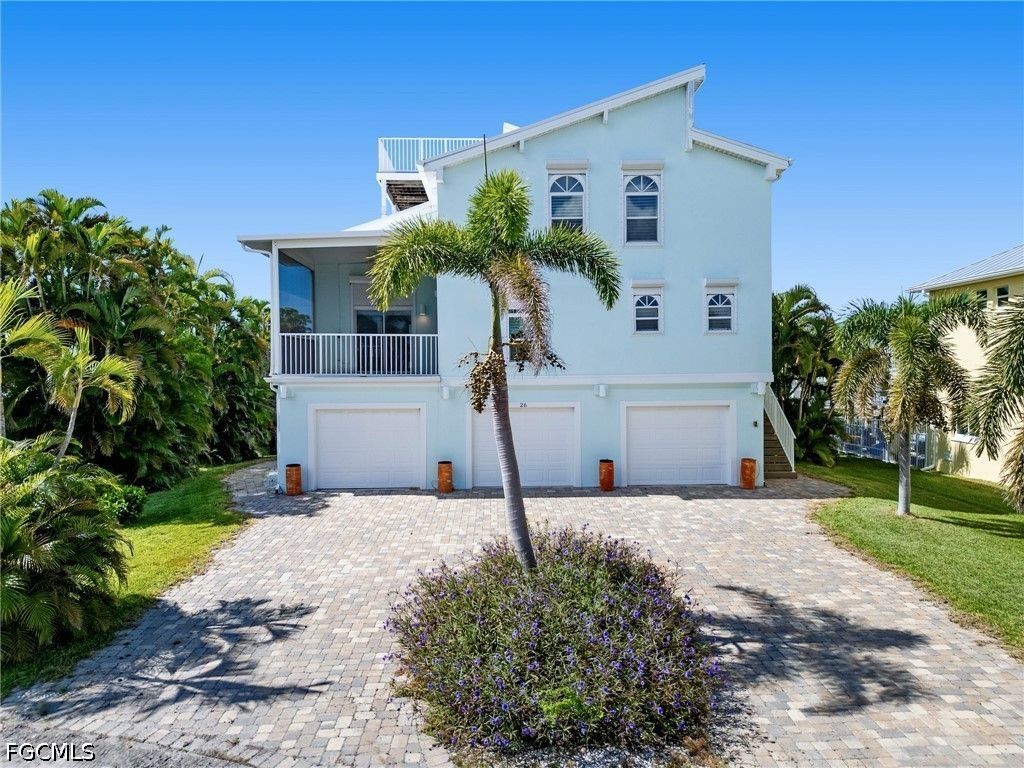 26 Palmview BLVD, Fort Myers Beach, FL 33931