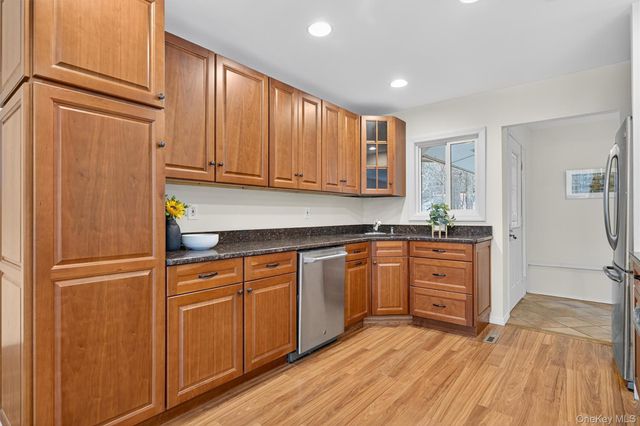 89 Maple Brook Road, Tuxedo Park, NY 10987