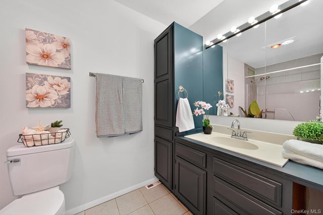 89 Maple Brook Road, Tuxedo Park, NY 10987