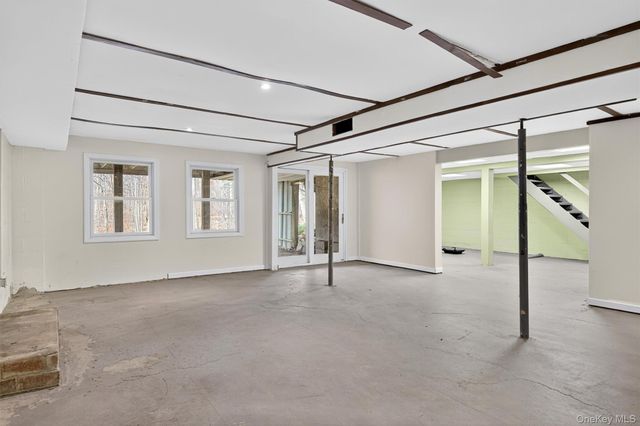 89 Maple Brook Road, Tuxedo Park, NY 10987