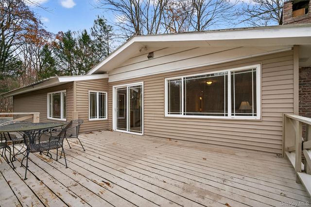 89 Maple Brook Road, Tuxedo Park, NY 10987