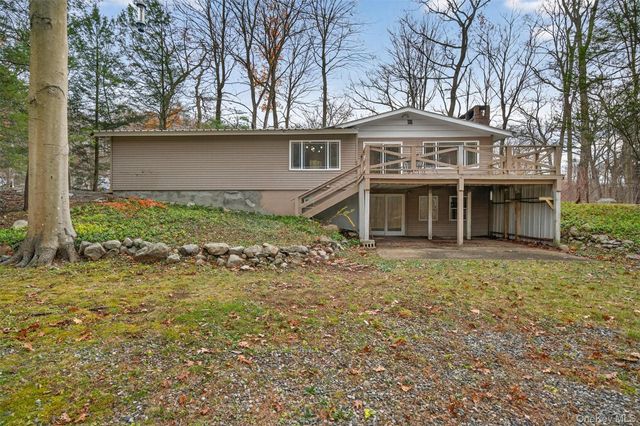 89 Maple Brook Road, Tuxedo Park, NY 10987