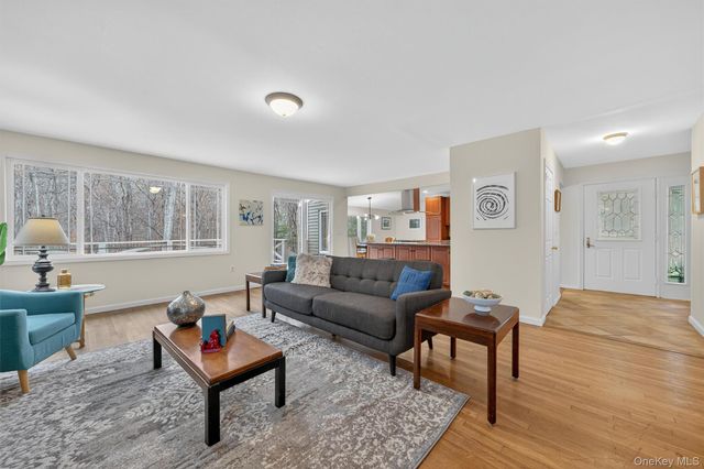 89 Maple Brook Road, Tuxedo Park, NY 10987