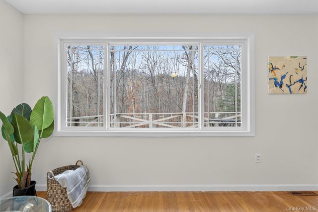 89 Maple Brook Road, Tuxedo Park, NY 10987