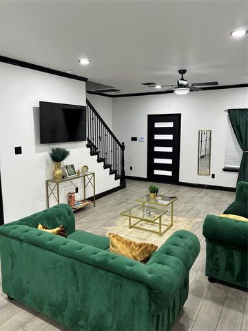 4739 Reed Road A, Houston, TX 77033
