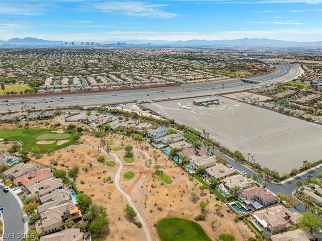 3043 Red Springs Drive, Las Vegas, NV 89135