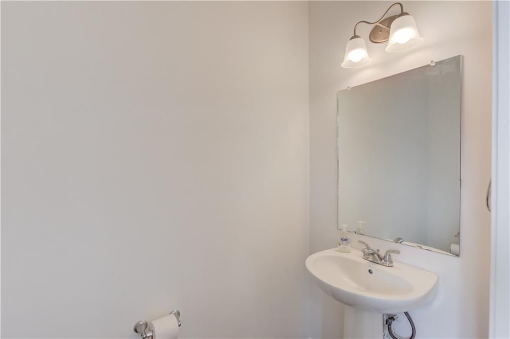 Image 18 of property listing at 1810 Primrose Park Road, Sugar Hill, GA 30518