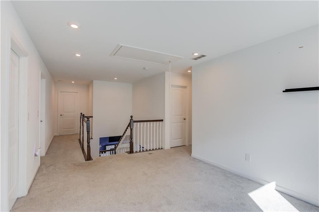 Image 23 of property listing at 1810 Primrose Park Road, Sugar Hill, GA 30518