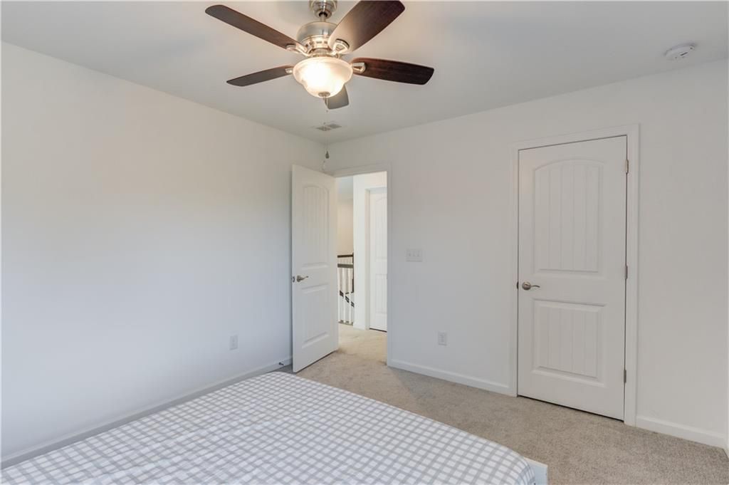 Image 36 of property listing at 1810 Primrose Park Road, Sugar Hill, GA 30518