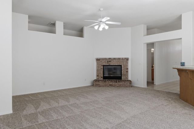 1738 Winchester Dr, Manteca, CA 95336