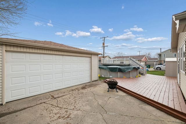 9136 Pembroke Lane, Bridgeview, IL 60455