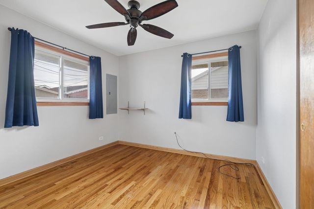 9136 Pembroke Lane, Bridgeview, IL 60455