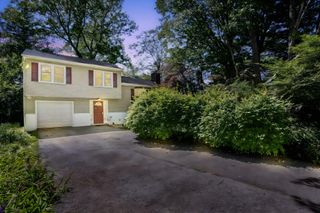 7 Adele Court, Montrose, NY 10548