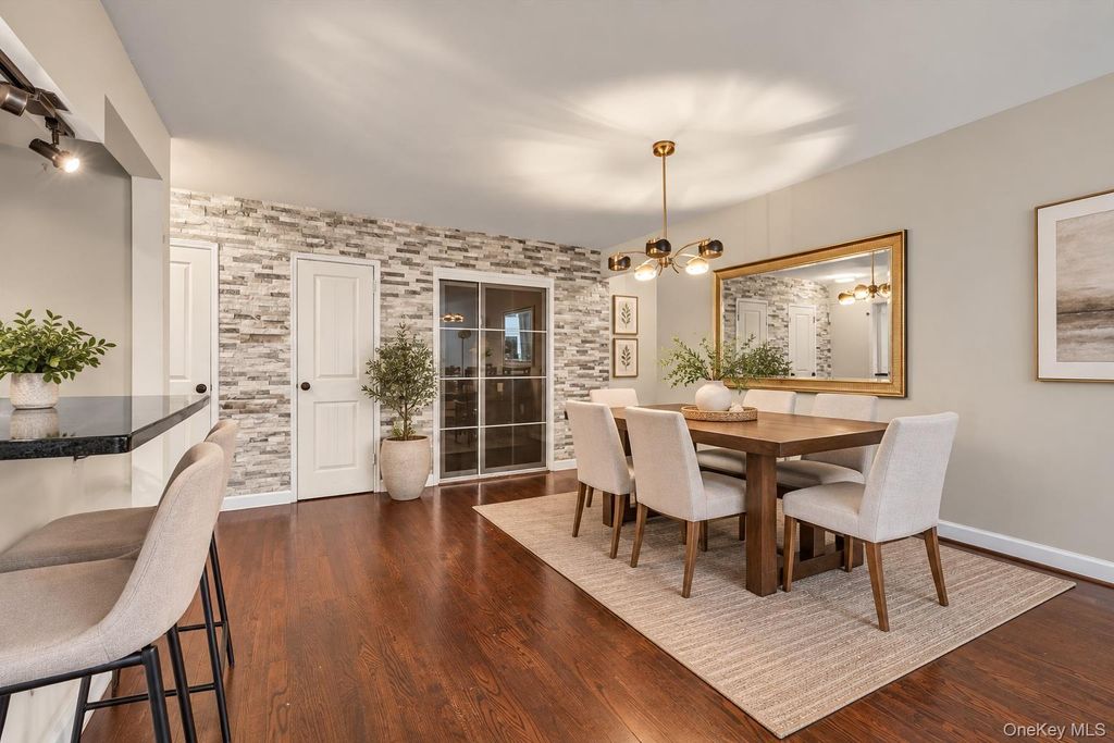 60-11 Broadway 3F, Woodside, NY 11377 — photo 3