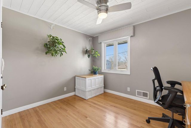 4415 Victoria Street N, Shoreview, MN 55126