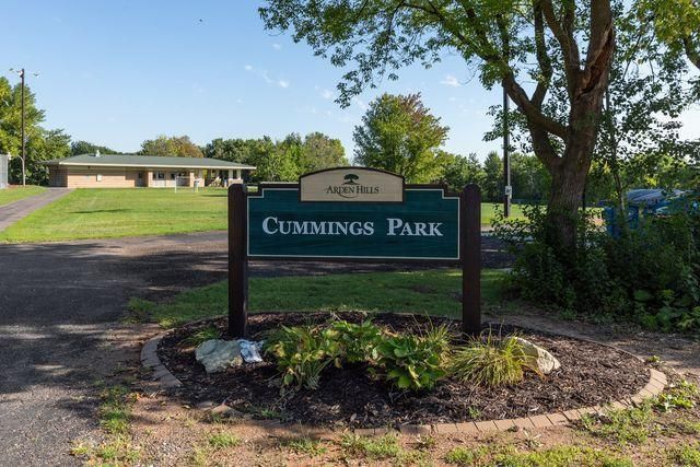 4415 Victoria Street N, Shoreview, MN 55126