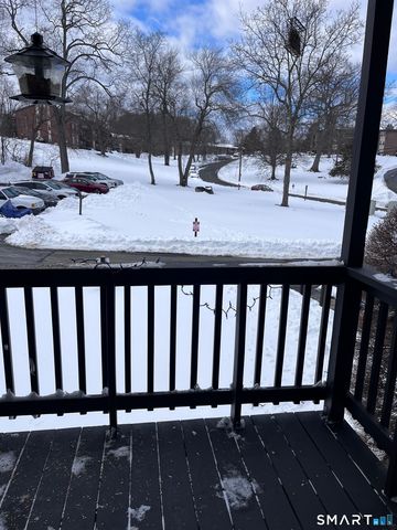 29 Balance Rock Road APT 5, Seymour, CT 06483