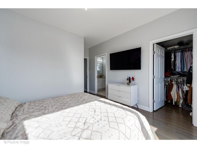 2401 W Lexington Street 4, Chicago, IL 60612