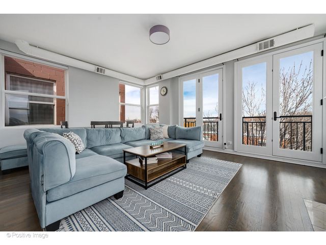 2401 W Lexington Street 4, Chicago, IL 60612