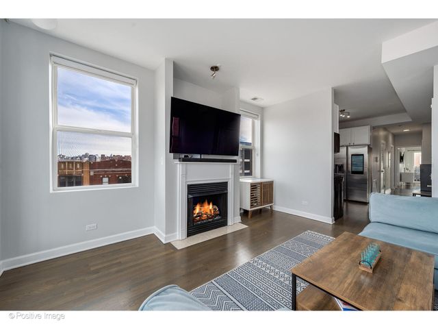 2401 W Lexington Street 4, Chicago, IL 60612