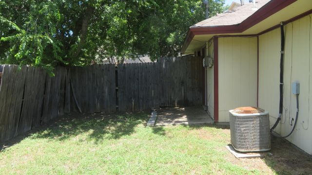 5912 Tinsley Drive, Arlington, TX 76017