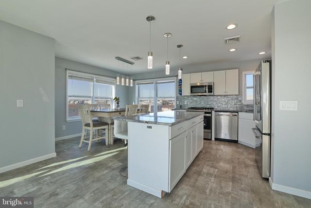 81 L E HARBOR BLVD, Tuckerton, NJ 08087