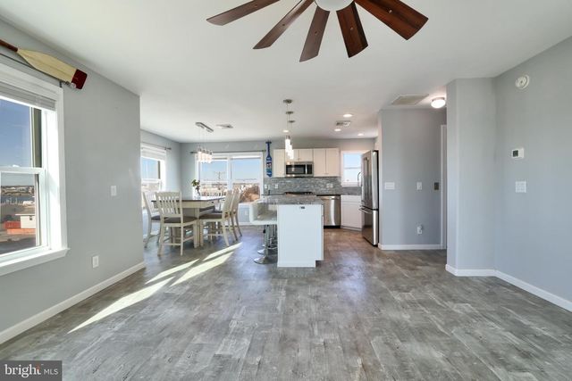 81 L E HARBOR BLVD, Tuckerton, NJ 08087