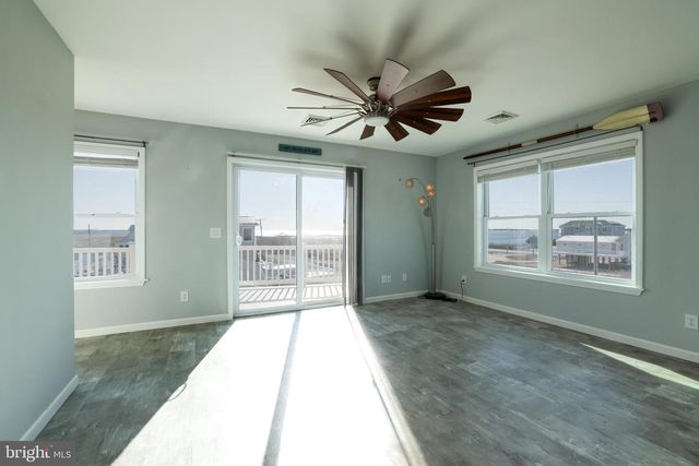 81 L E HARBOR BLVD, Tuckerton, NJ 08087