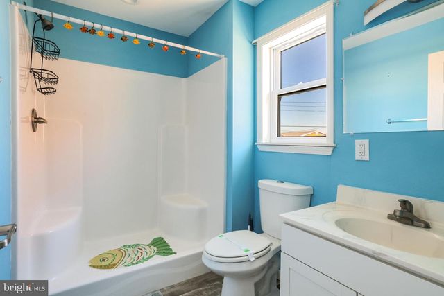 81 L E HARBOR BLVD, Tuckerton, NJ 08087