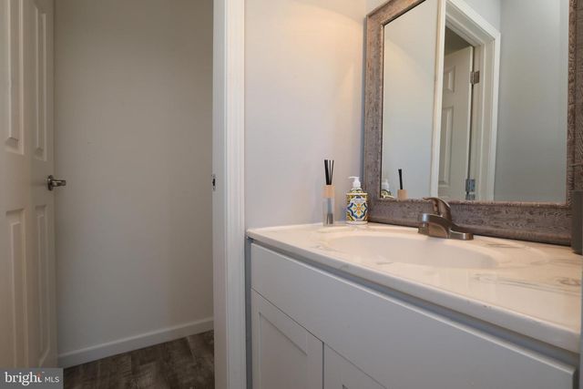 81 L E HARBOR BLVD, Tuckerton, NJ 08087