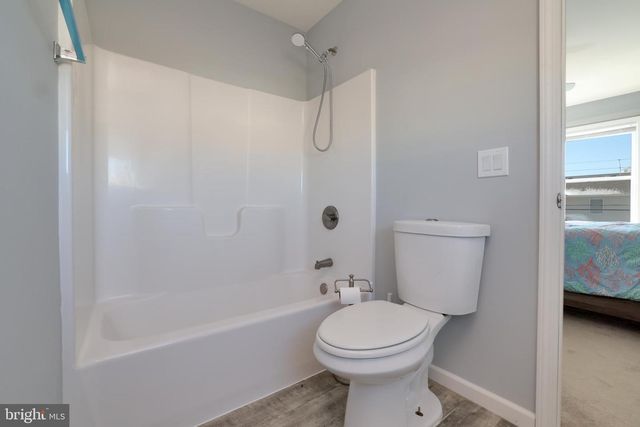 81 L E HARBOR BLVD, Tuckerton, NJ 08087